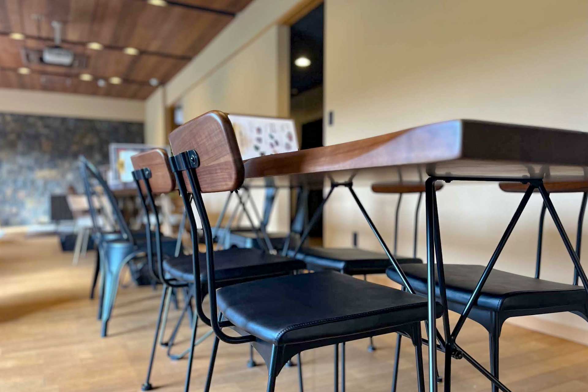 カフェの座席